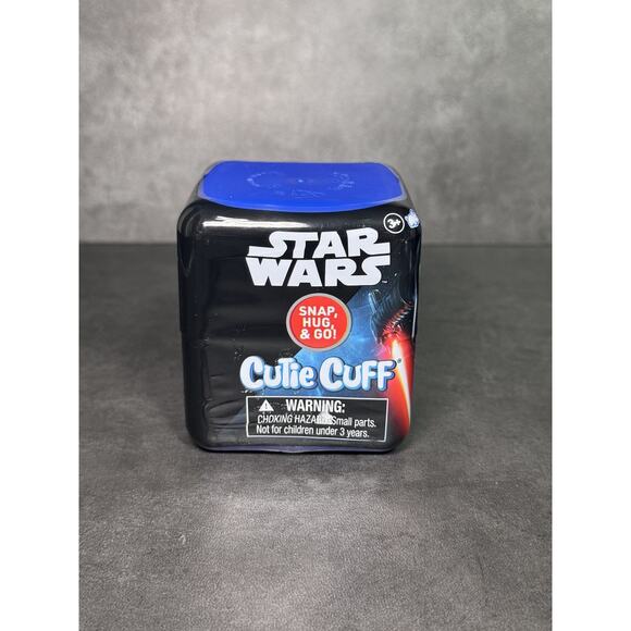 Disney Star Wars Cutie Cuff Slap Wristband Plush Ewok Brand New - Open Box - Picture 3 of 3